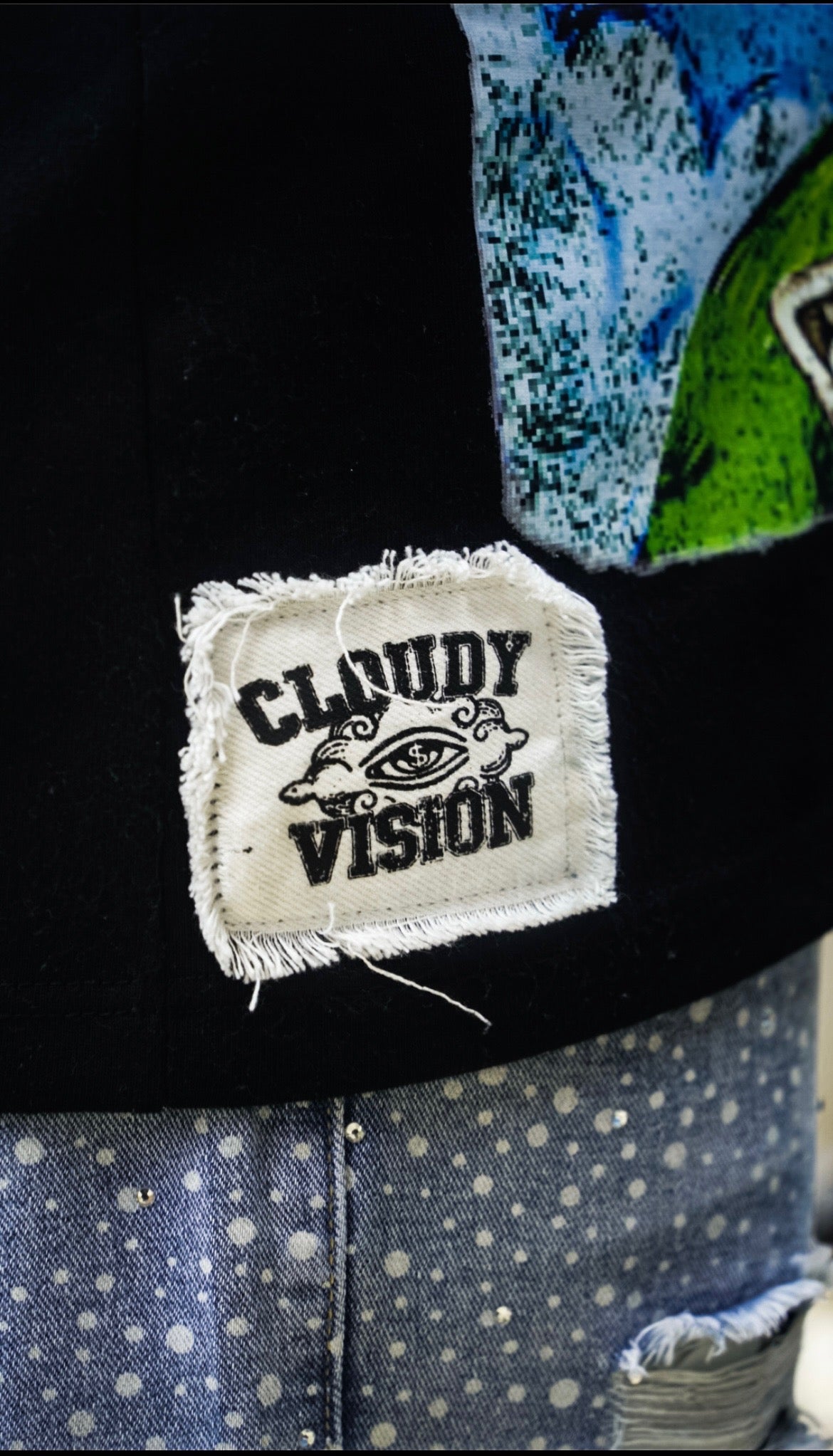 Bird-box Vision Graphic Tee